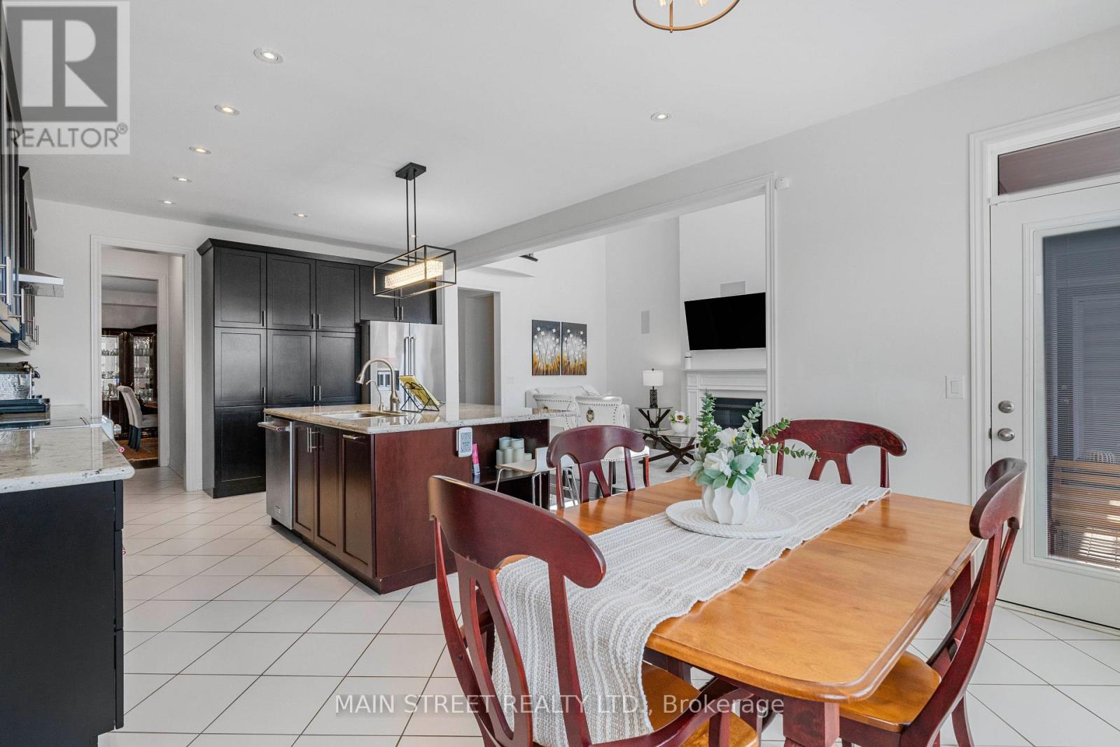 71 Vivian Creek Road, East Gwillimbury (Mt Albert), Ontario  L0G 1M0 - Photo 9 - N13596282