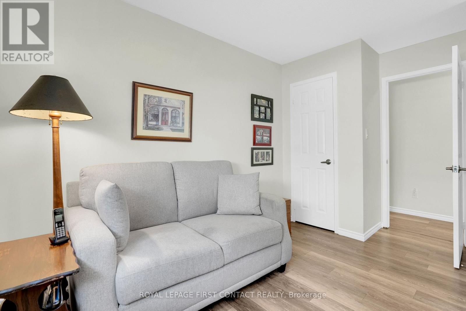 214 Point Street, Clearview, Ontario  L0M 1S0 - Photo 15 - S13596254