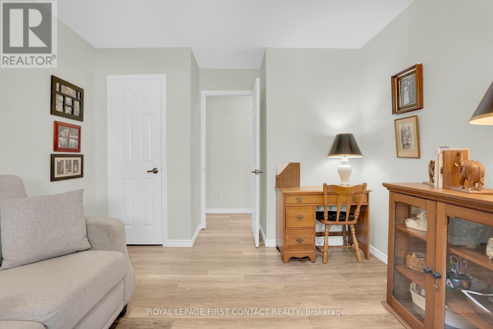 214 Point Street, Clearview, Ontario  L0M 1S0 - Photo 16 - S13596254