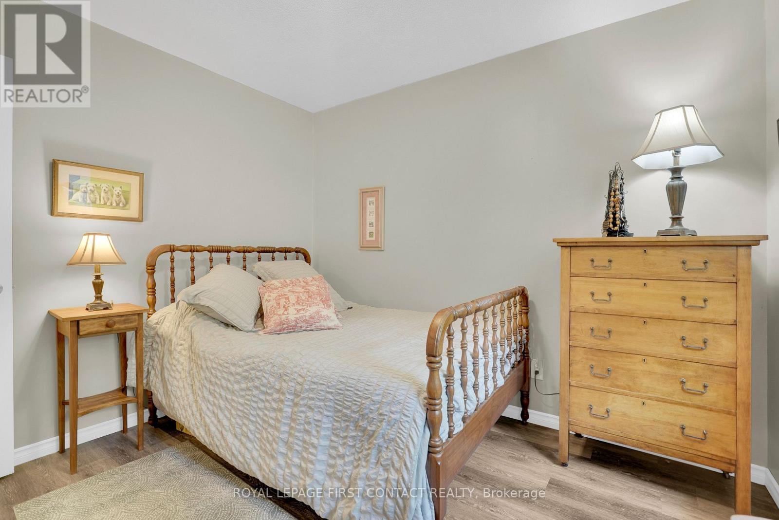 214 Point Street, Clearview, Ontario  L0M 1S0 - Photo 18 - S13596254