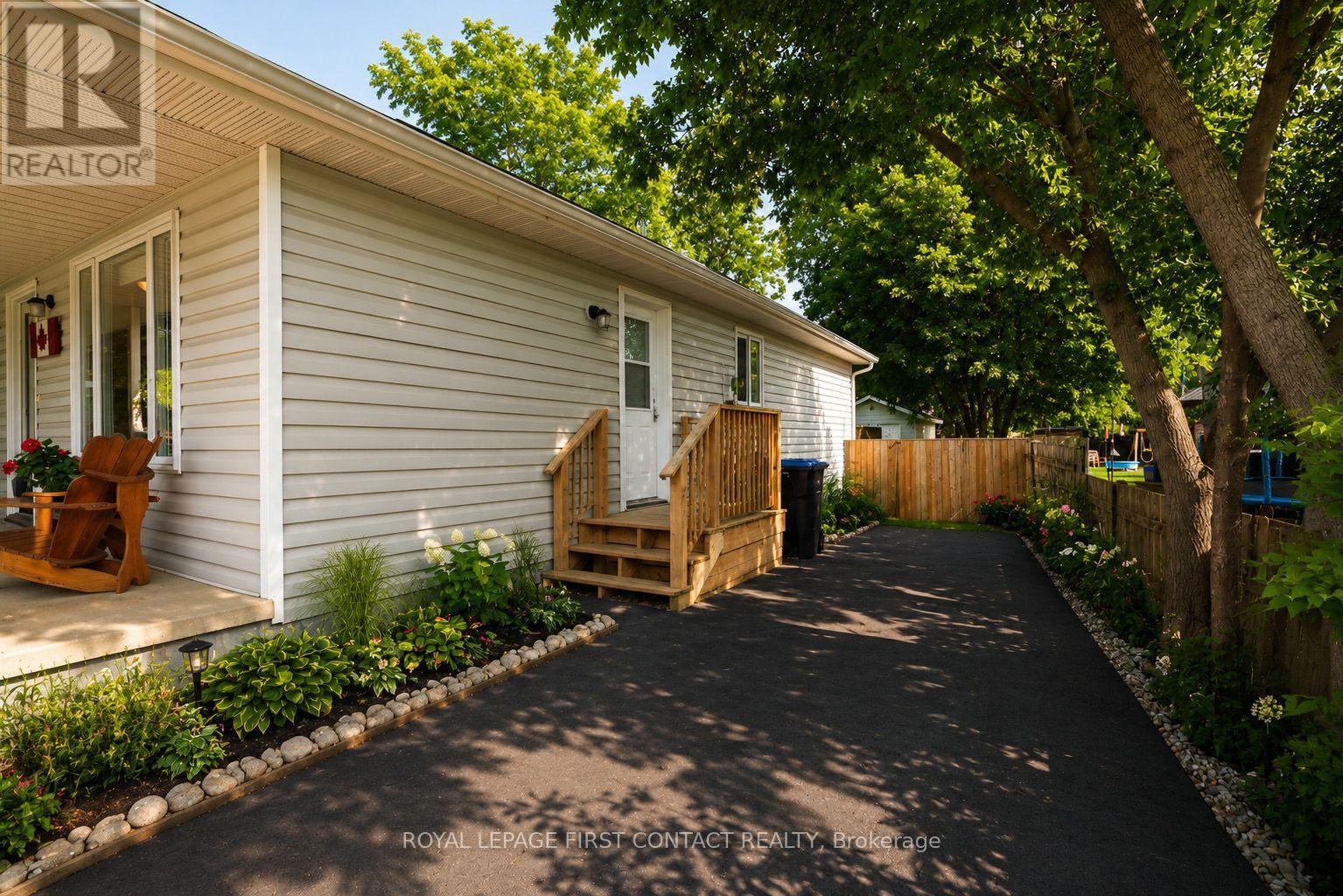214 Point Street, Clearview, Ontario  L0M 1S0 - Photo 26 - S13596254