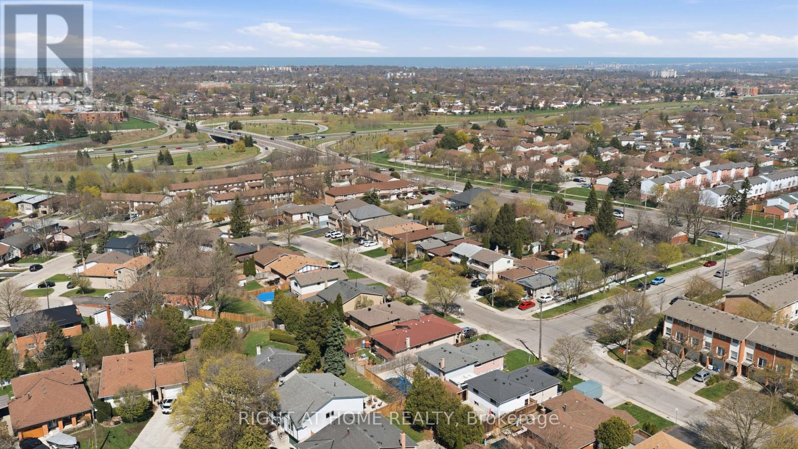Upper - 341 Rexford Drive, Hamilton, Ontario  L8W 1W2 - Photo 35 - X13596216