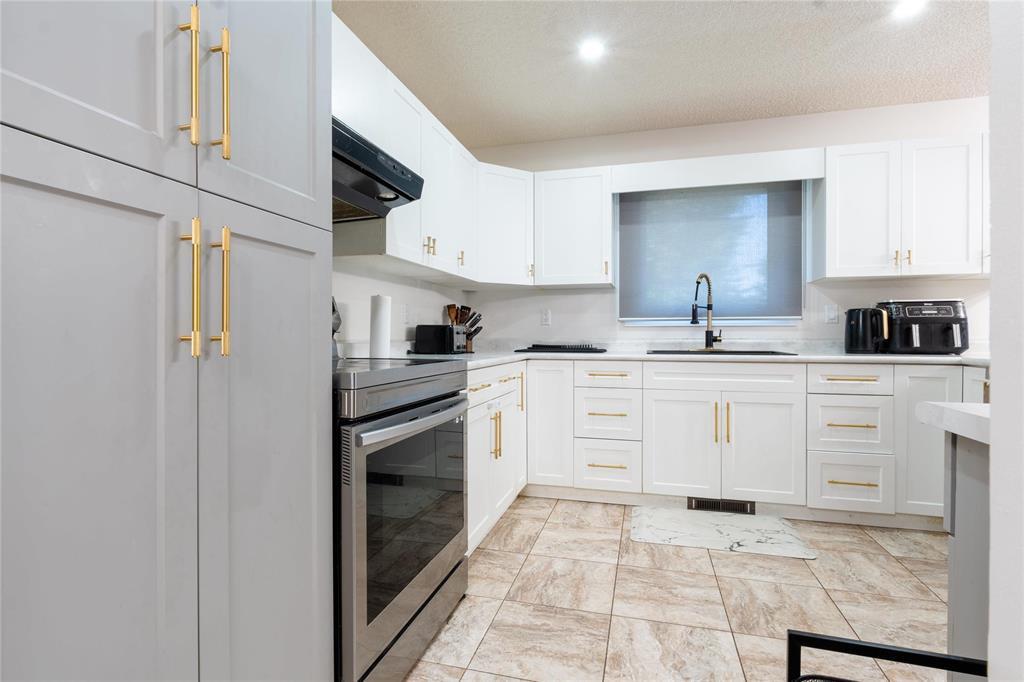 95 De La Seigneurie Boulevard, Winnipeg, Manitoba  R3X 1S2 - Photo 5 - 202617120