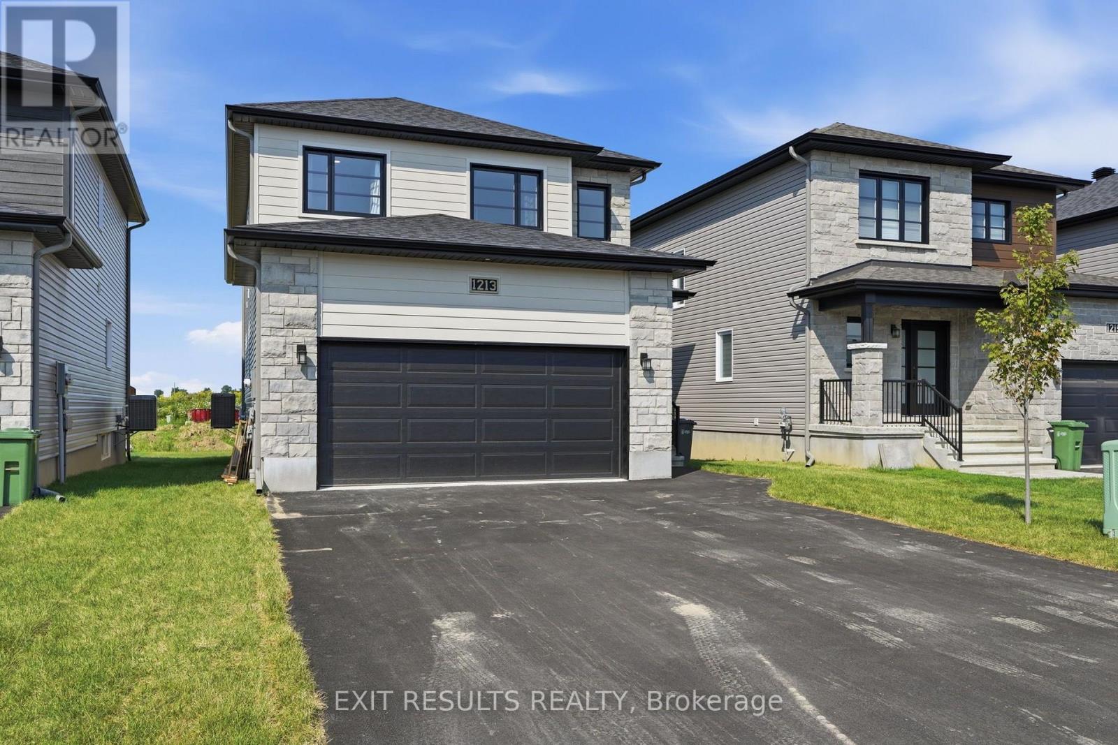 1213 Montblanc Crescent, Russell, Ontario  K0A 1W1 - Photo 2 - X13596356
