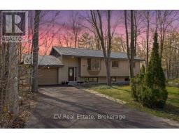 3866 DIXON ROAD, Innisfil, Ontario