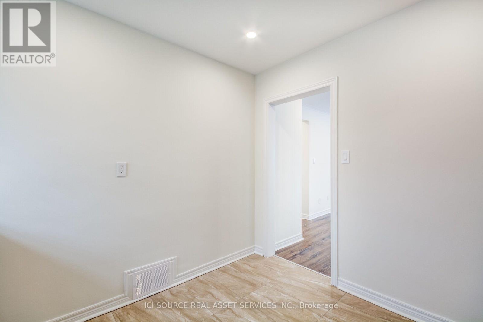 3 - 58 Burlingame Road, Toronto, Ontario  M8W 1Y8 - Photo 20 - W13596336
