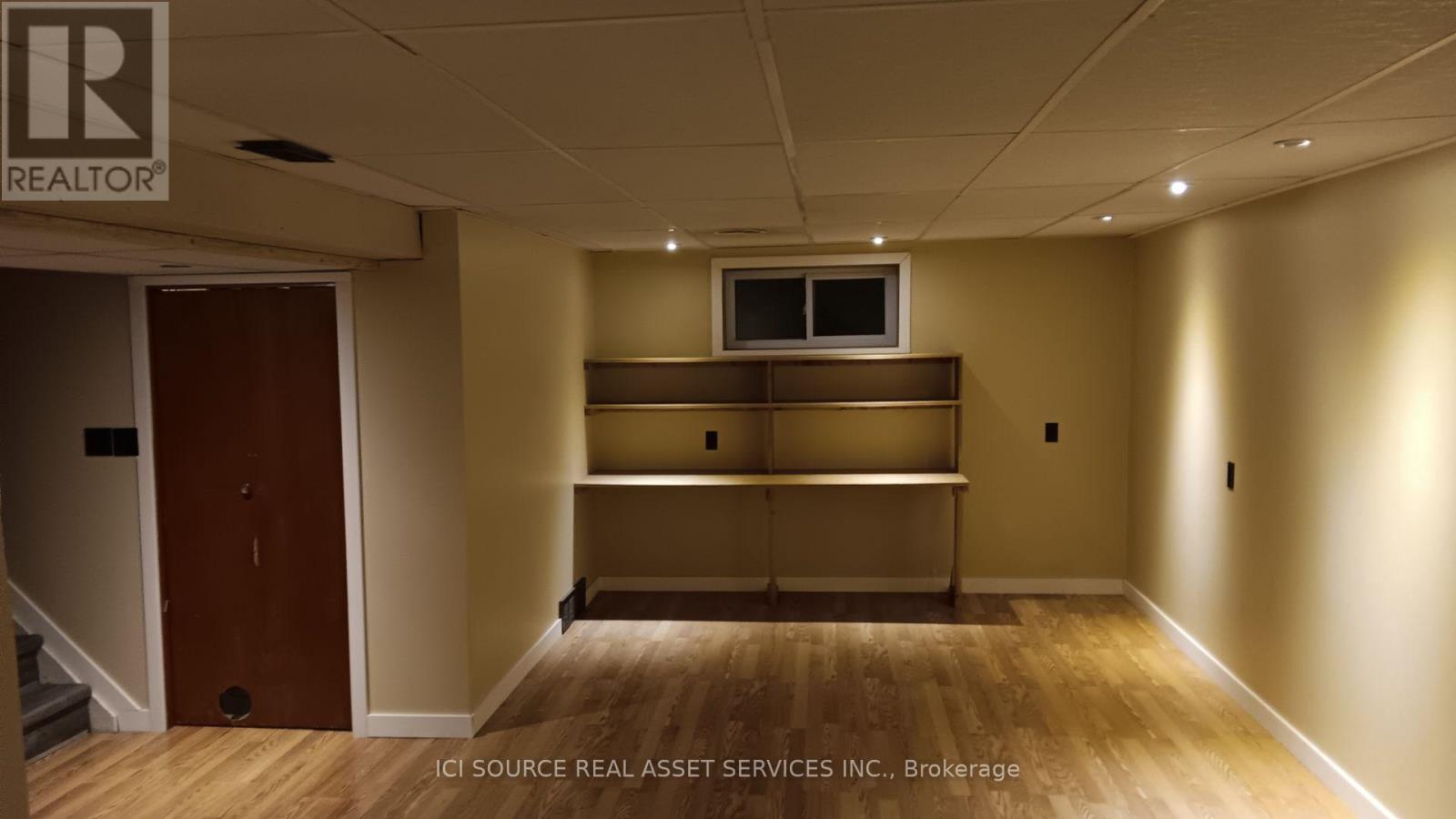 274 East 38th Street, Hamilton, Ontario  L8V 4G3 - Photo 23 - X13596382