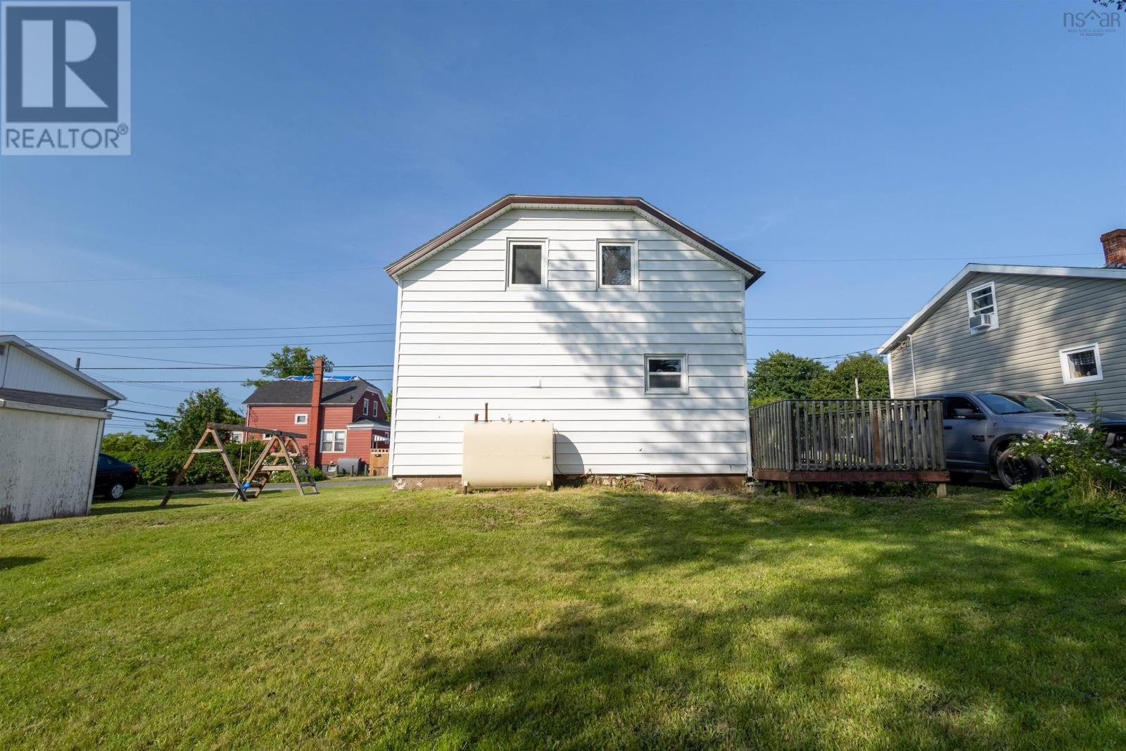 4 Mcpherson Street, Glace Bay, Nova Scotia  B1A 2A7 - Photo 25 - 202618388