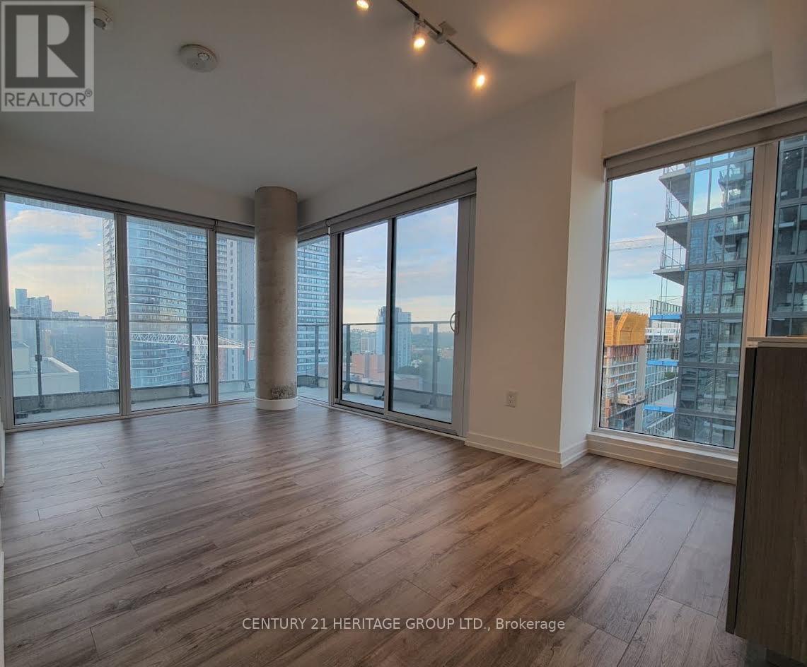 1810 - 77 Shuter Street, Toronto, Ontario  M5B 0B8 - Photo 4 - C13593998