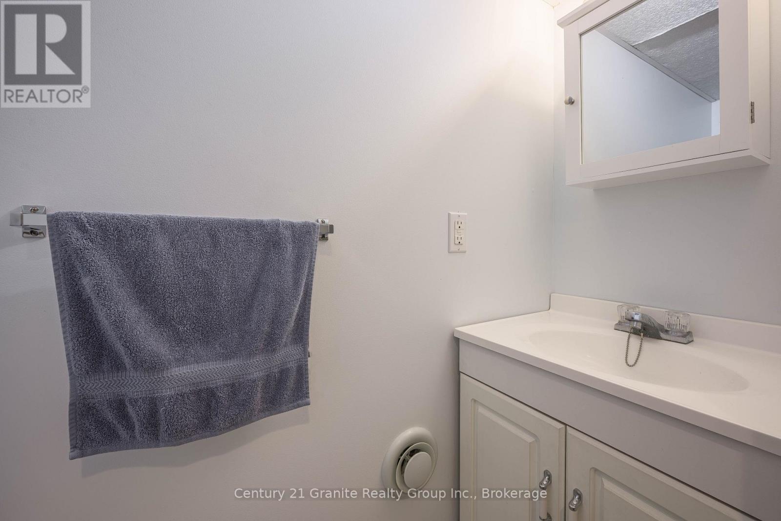 7177 Gelert Road, Dysart Et Al, Ontario  K0M 1S0 - Photo 34 - X13596404