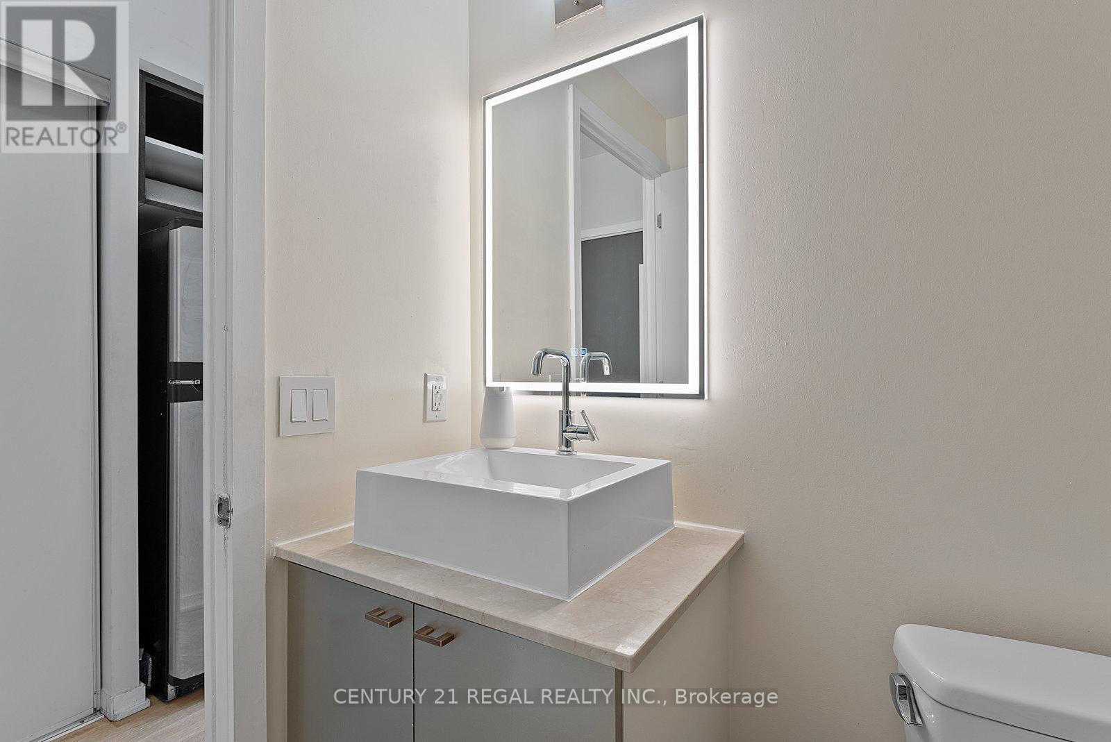 1307 - 103 The Queensway Avenue, Toronto, Ontario  M6S 5B3 - Photo 11 - W13596386