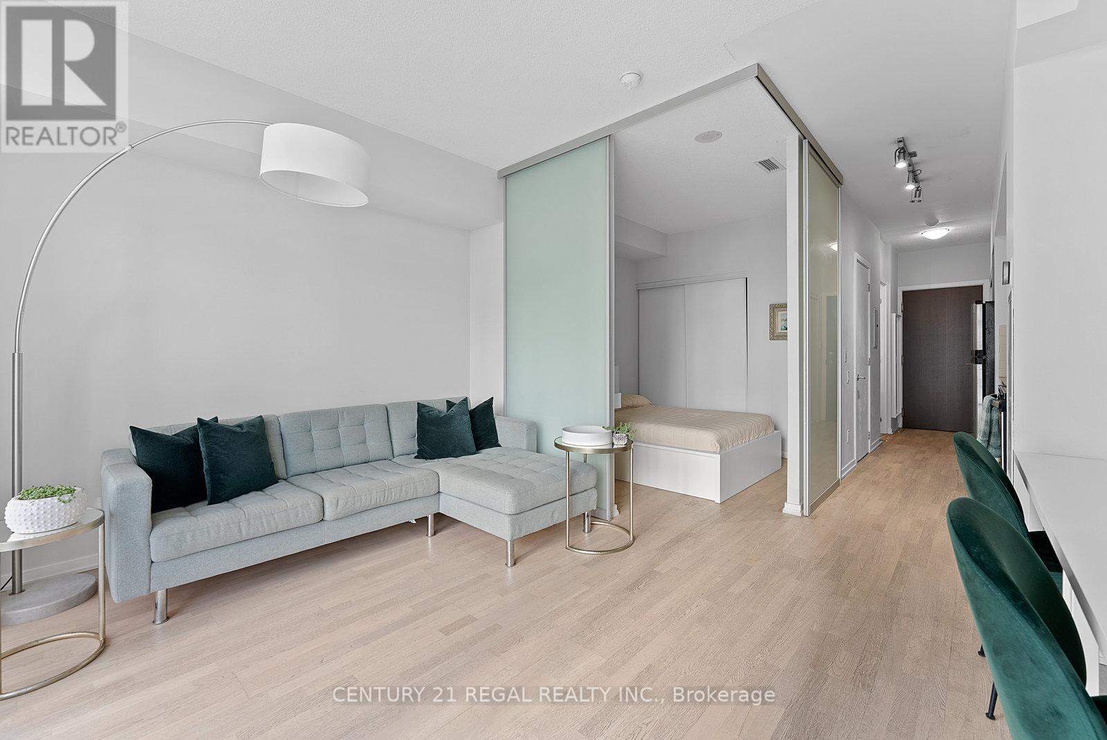 1307 - 103 The Queensway Avenue, Toronto, Ontario  M6S 5B3 - Photo 17 - W13596386