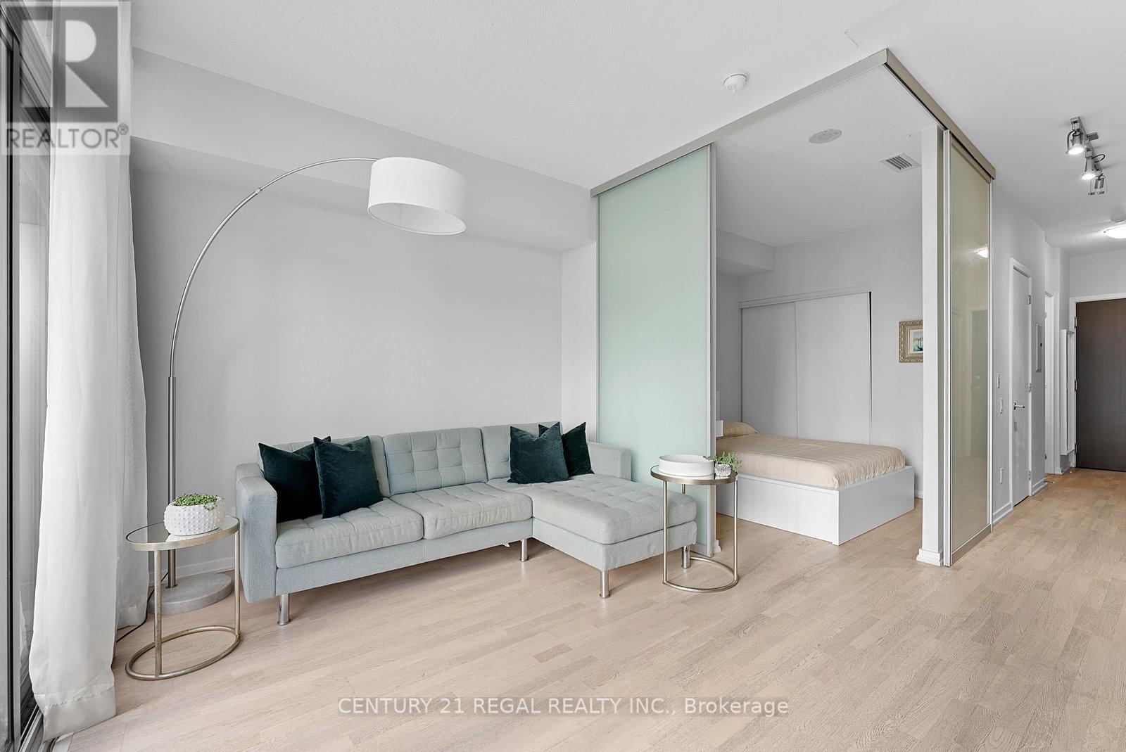 1307 - 103 The Queensway Avenue, Toronto, Ontario  M6S 5B3 - Photo 18 - W13596386