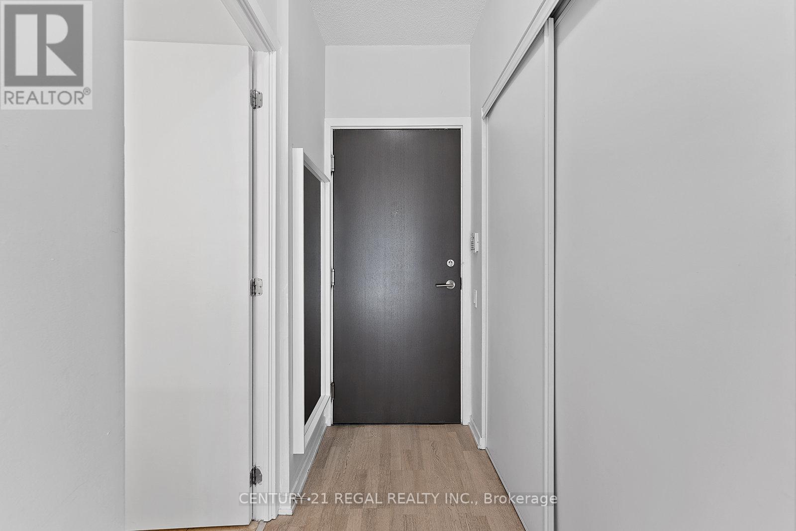 1307 - 103 The Queensway Avenue, Toronto, Ontario  M6S 5B3 - Photo 6 - W13596386