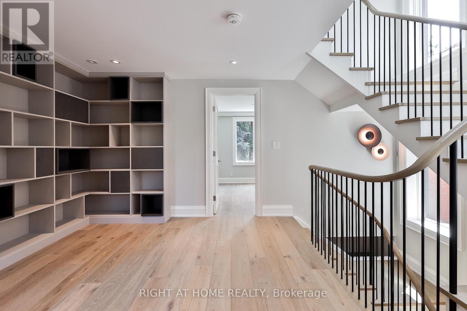 232 Willard Avenue, Toronto, Ontario  M6S 3P8 - Photo 18 - W13596420