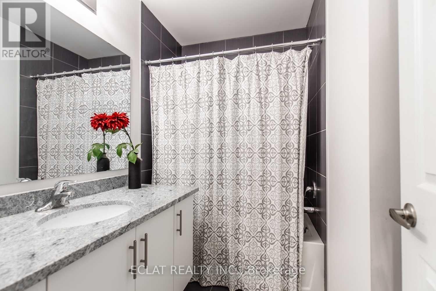 82 Bradbury Road, Hamilton, Ontario  L8J 0E4 - Photo 16 - X13596428