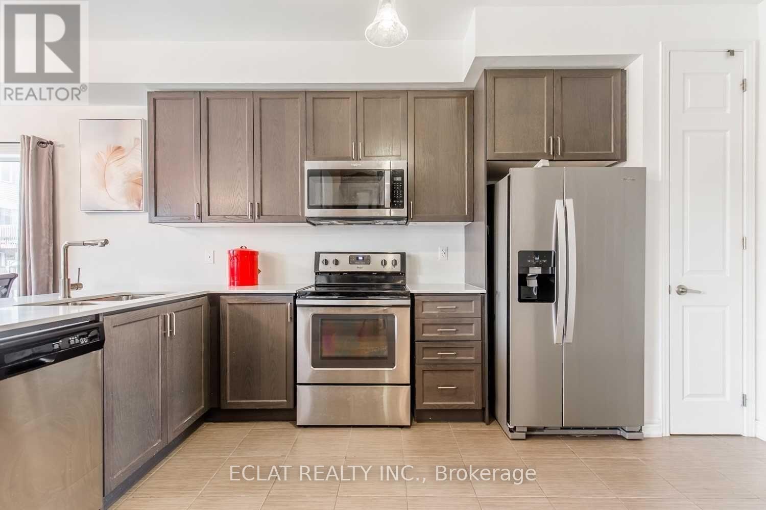 82 Bradbury Road, Hamilton, Ontario  L8J 0E4 - Photo 5 - X13596428