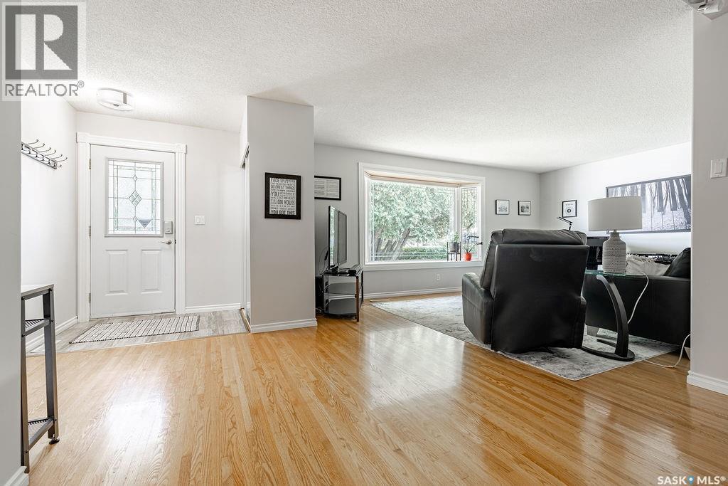 1606 Argyle Avenue, Saskatoon, Saskatchewan  S7H 2W7 - Photo 4 - SK043444