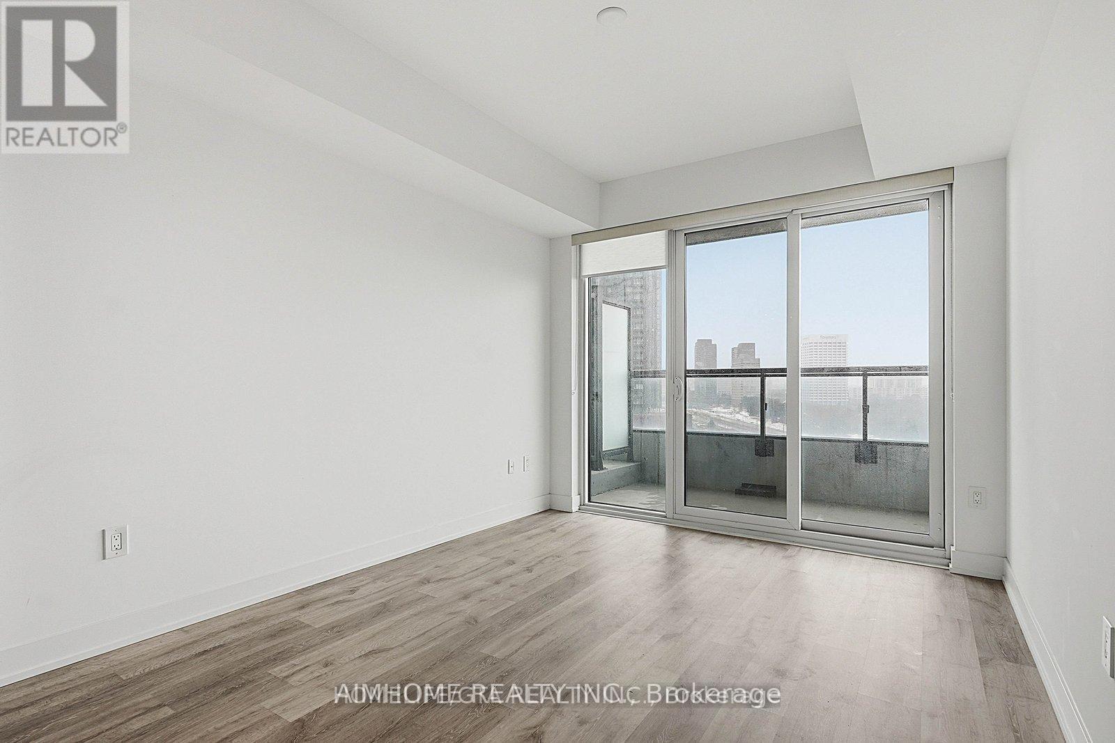 912 - 30 Inn On The Park Drive, Toronto, Ontario  M3C 0P7 - Photo 7 - C13596482