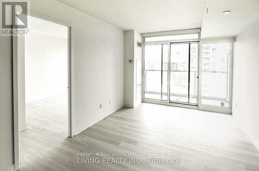 2507 - 70 Queens Wharf Road, Toronto, Ontario M5V 0J2 - Photo 3 - C13596504