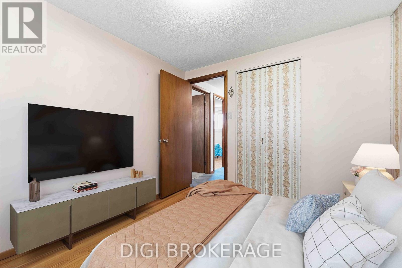737 Southmore Drive W, Ottawa, Ontario  K1V 7A2 - Photo 4 - X13596460