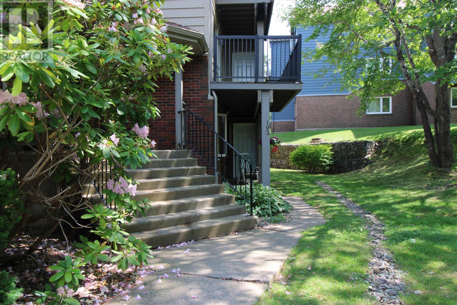 102 63 Farnham Gate Road, Halifax, Nova Scotia  B3M 4A7 - Photo 3 - 202618401