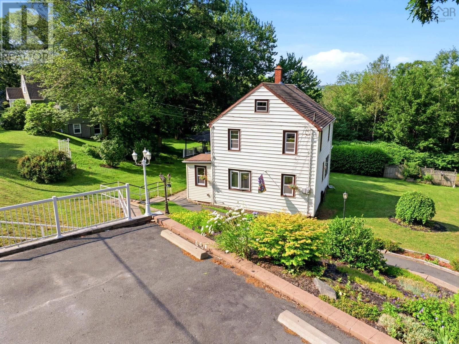 23 Main Street, Bedford, Nova Scotia  B4A 2M8 - Photo 31 - 202618406