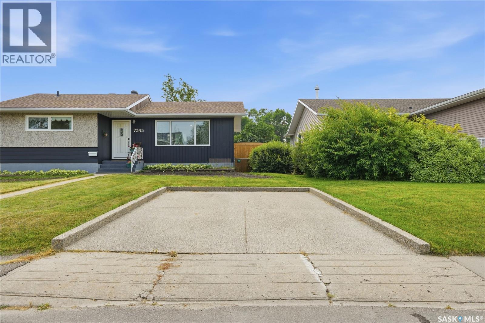 7343 8th Avenue, Regina, Saskatchewan  S4T 0X2 - Photo 2 - SK043348
