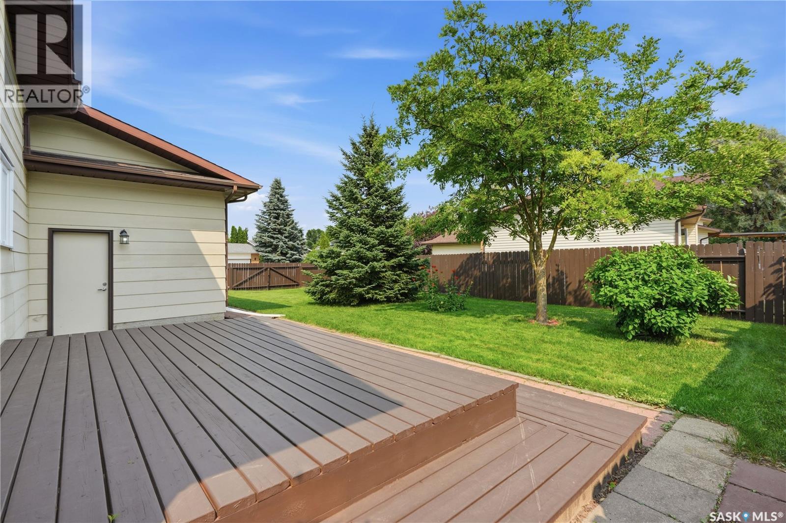 746 Wilkinson Way, Saskatoon, Saskatchewan  S7N 3L5 - Photo 39 - SK043298