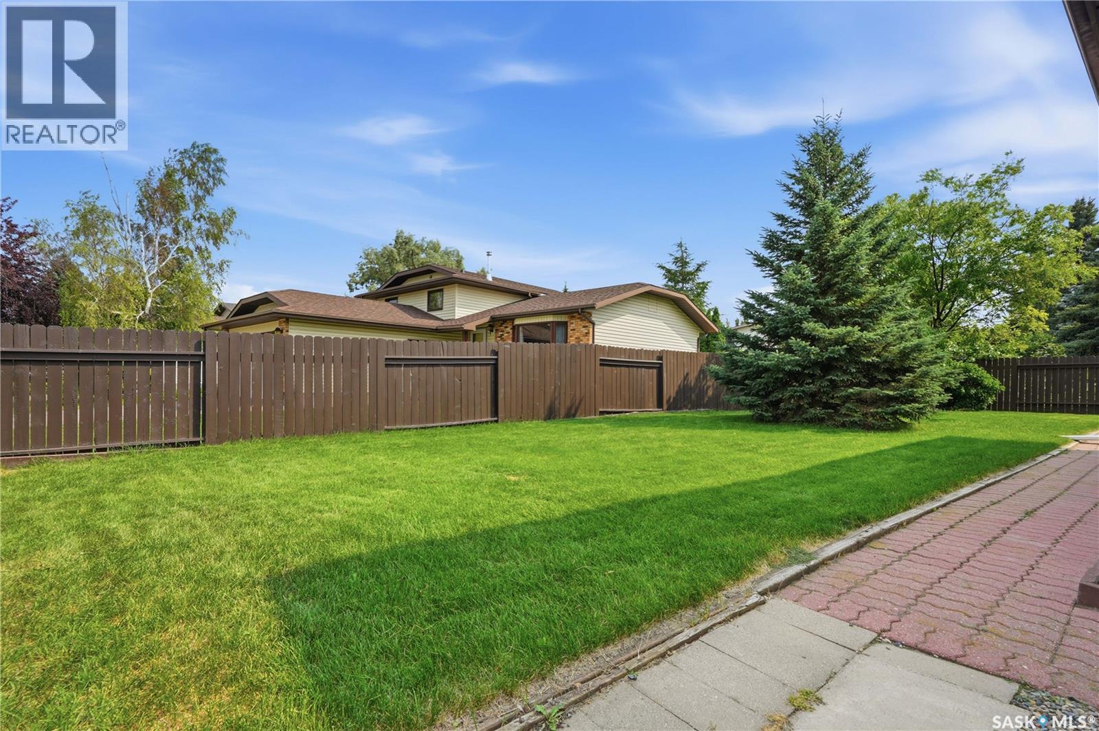 746 Wilkinson Way, Saskatoon, Saskatchewan  S7N 3L5 - Photo 43 - SK043298