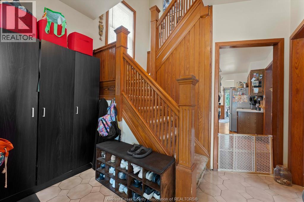 11 Victoria Avenue North, Leamington, Ontario  N8H 2V4 - Photo 7 - 26017794
