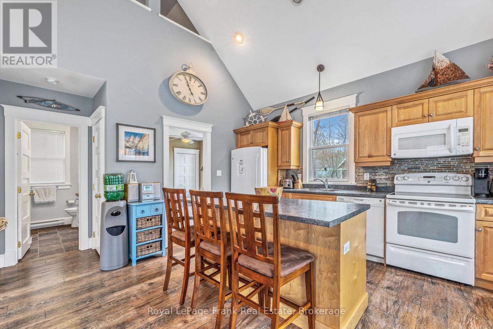 182 - 3 Farm View Lane, Prince Edward County, Ontario  K0K 1P0 - Photo 7 - X12973694