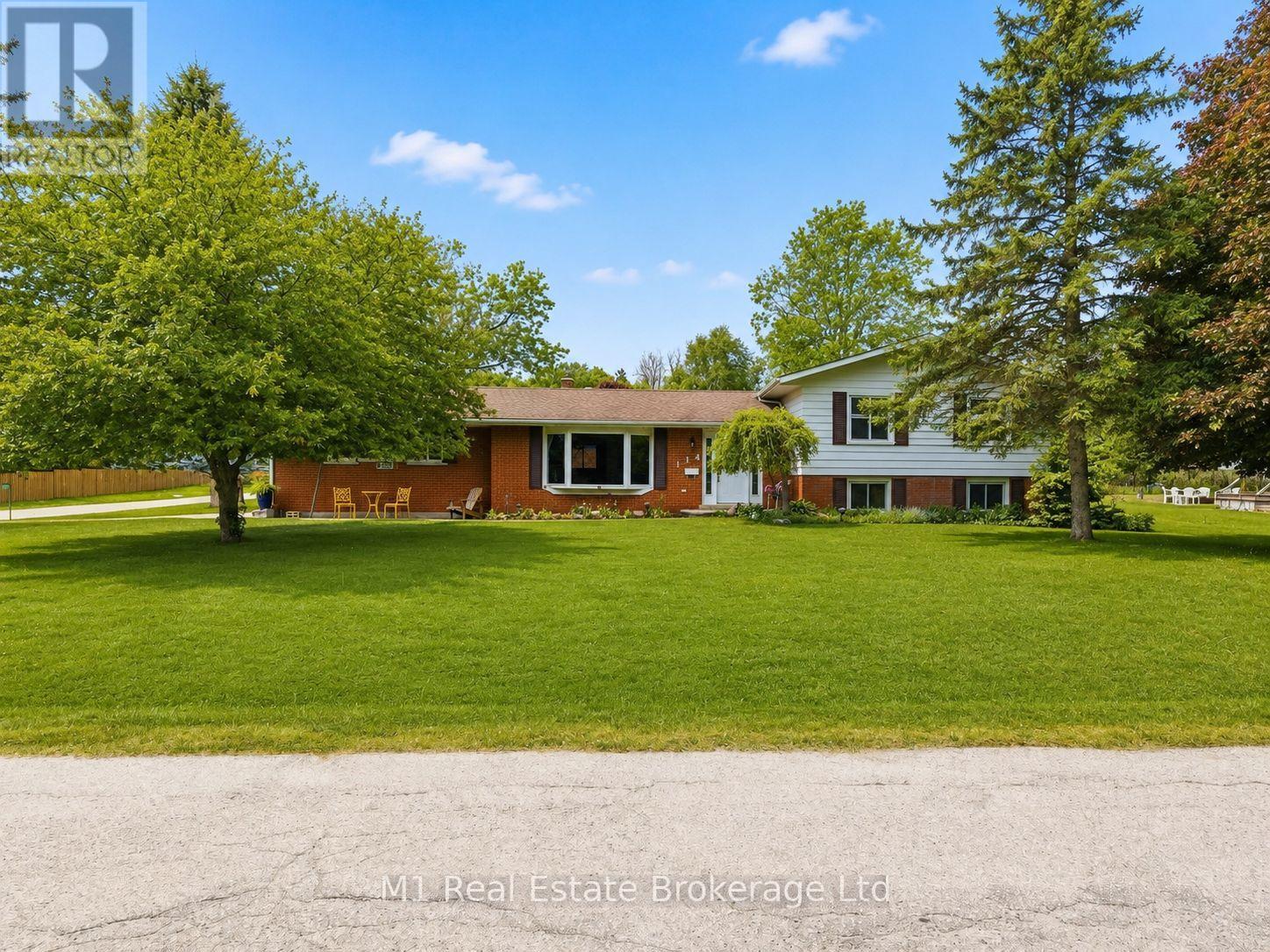 114 Angelica Street, Centre Wellington, Ontario  N1M 2Z6 - Photo 1 - X13596698