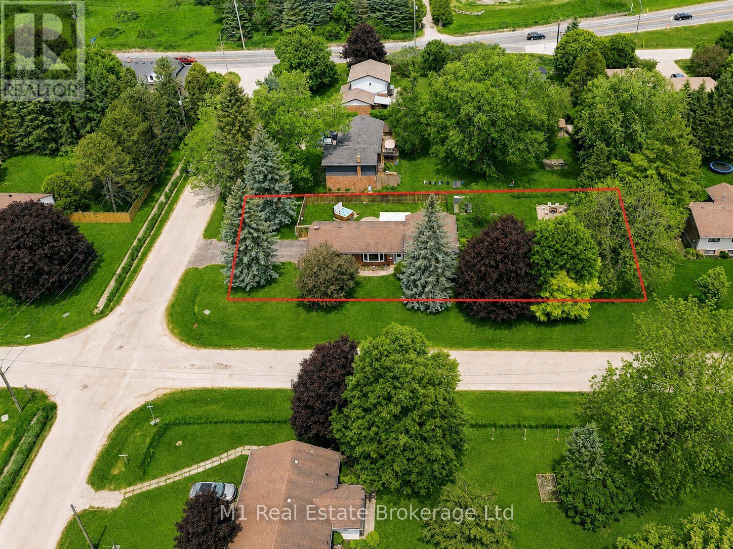 114 Angelica Street, Centre Wellington, Ontario  N1M 2Z6 - Photo 3 - X13596698