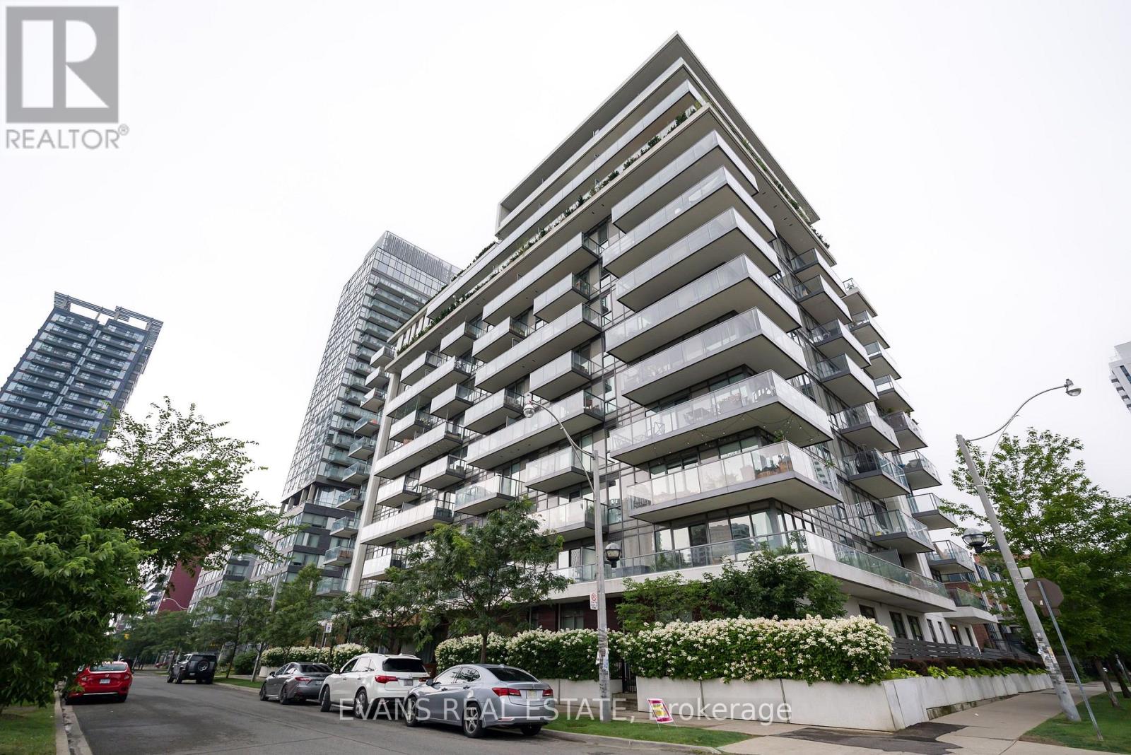 705 - 260 SACKVILLE STREET, Toronto, Ontario