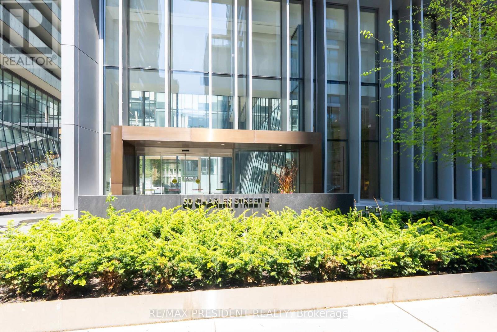 2715 - 50 Charles Street E, Toronto, Ontario  M4Y 0C3 - Photo 3 - C13596764