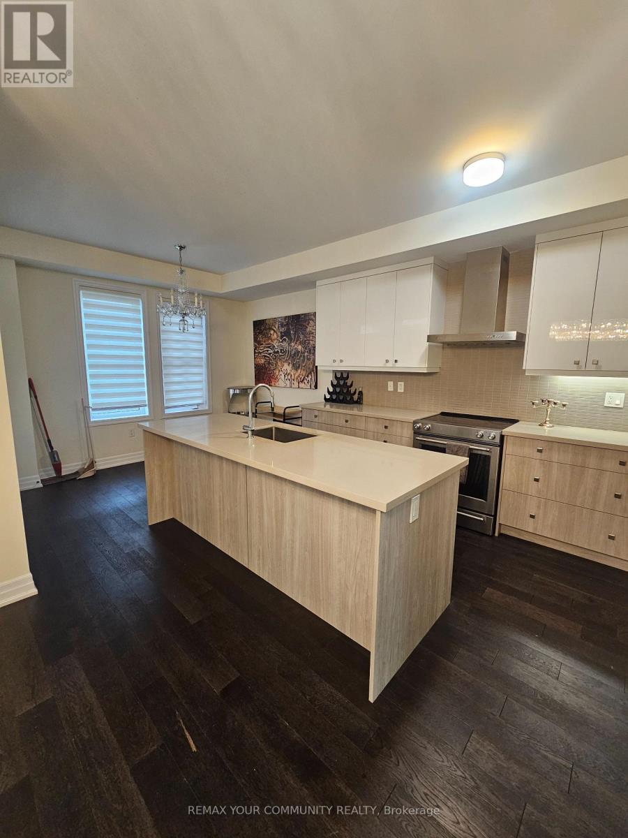 29 Amherst Circle, Vaughan, Ontario  L6A 5A8 - Photo 9 - N13596668