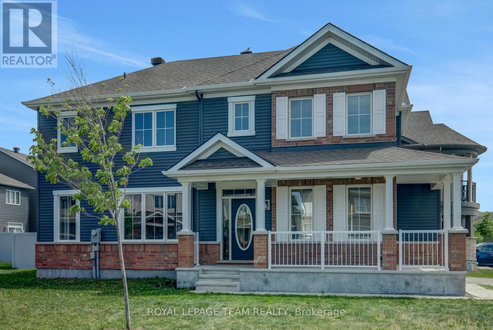 133 Celestial Grove, Ottawa, Ontario  K2J 6S8 - Photo 2 - X13596750