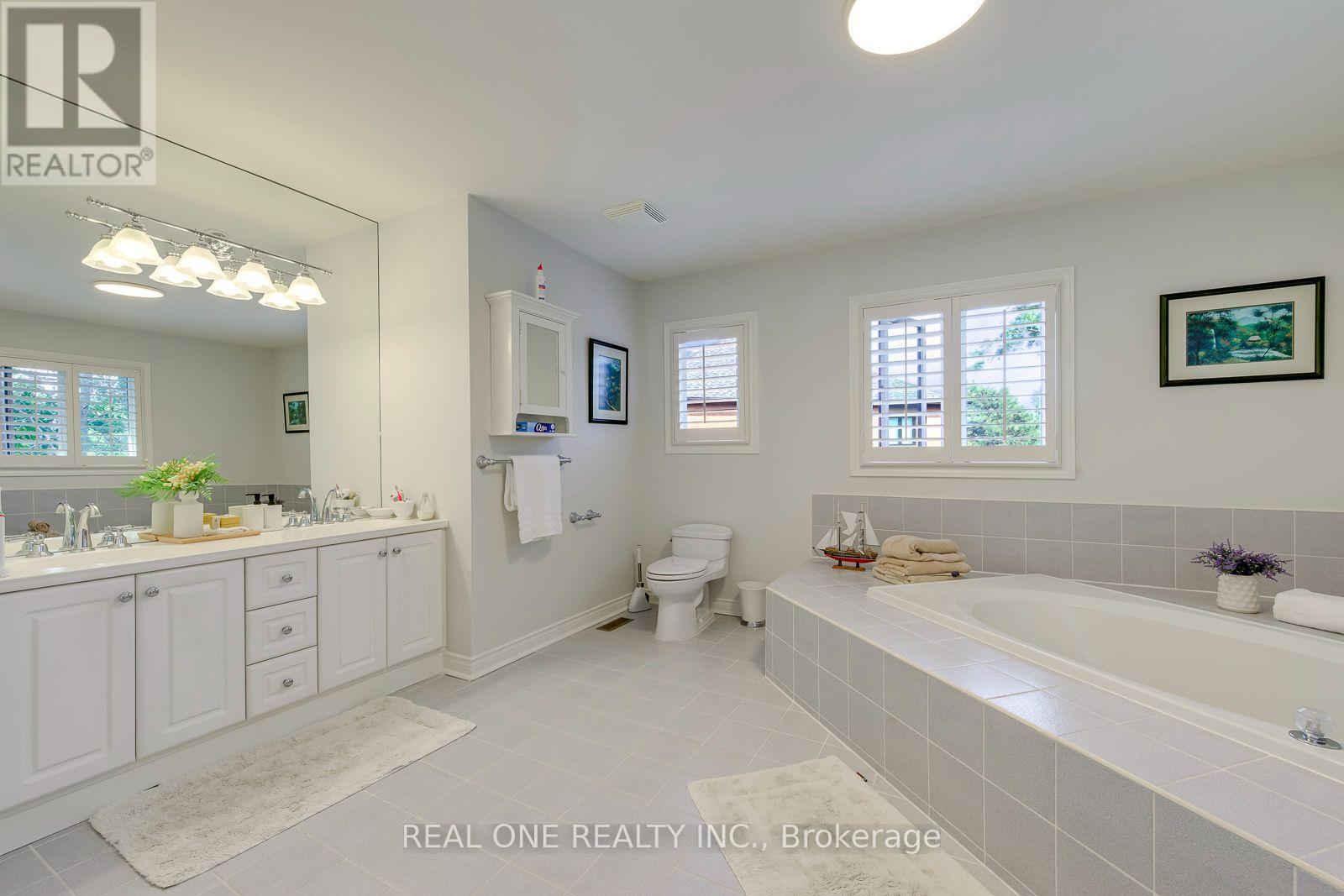 395 March Crescent, Oakville, Ontario  L6H 5X7 - Photo 27 - W13596644