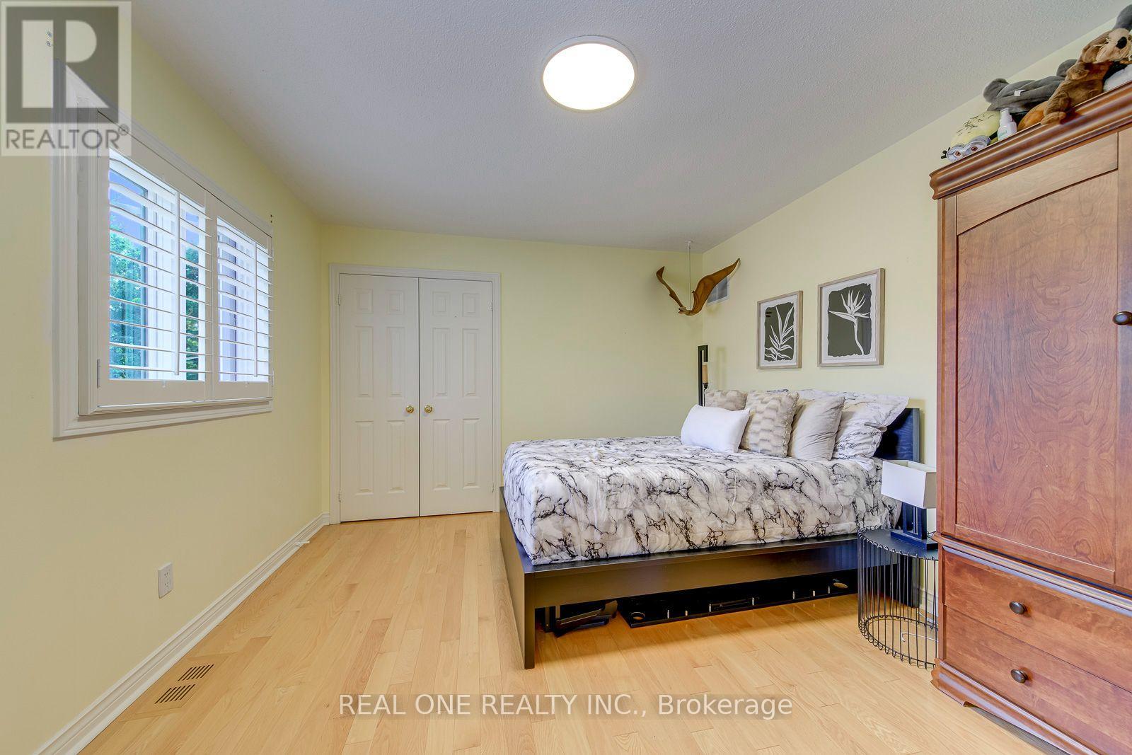 395 March Crescent, Oakville, Ontario  L6H 5X7 - Photo 31 - W13596644