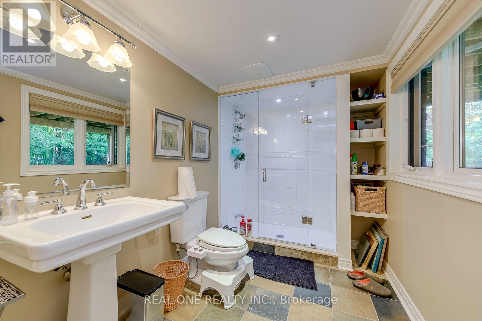 395 March Crescent, Oakville, Ontario  L6H 5X7 - Photo 37 - W13596644