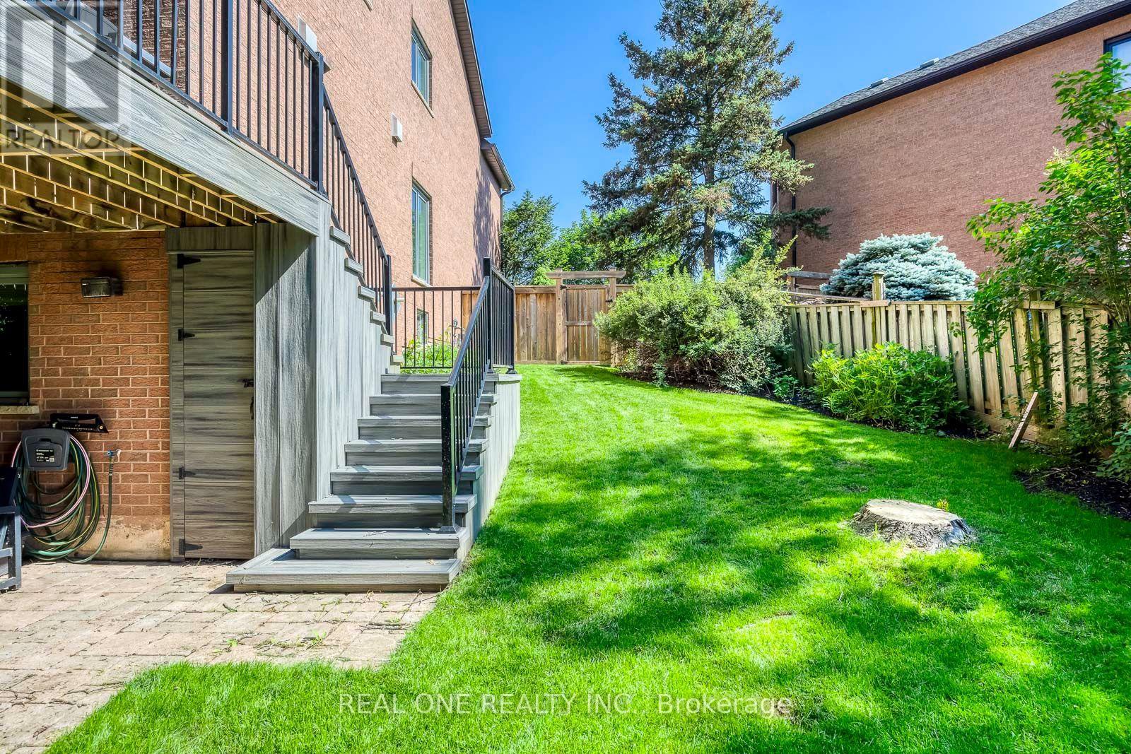 395 March Crescent, Oakville, Ontario  L6H 5X7 - Photo 43 - W13596644