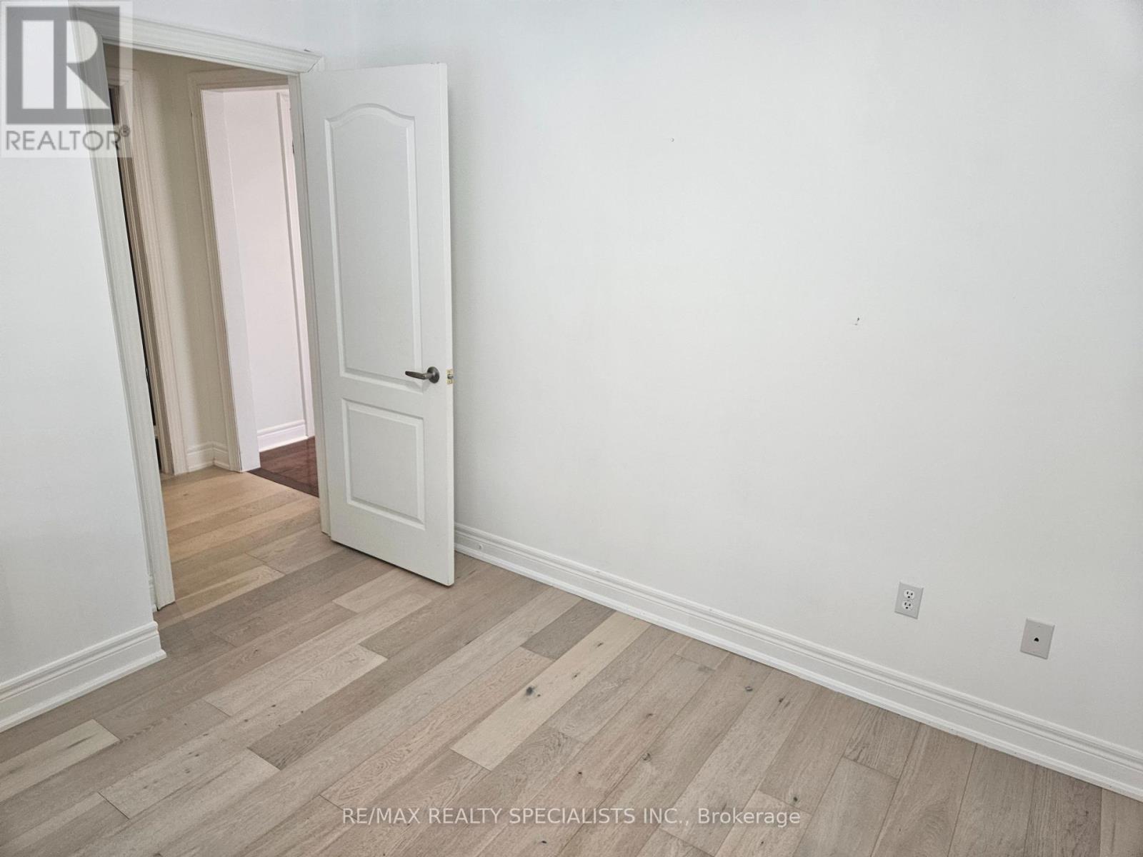 Upper - 3774 Arbourview Terrace, Mississauga, Ontario  L5M 7A8 - Photo 12 - W13596666