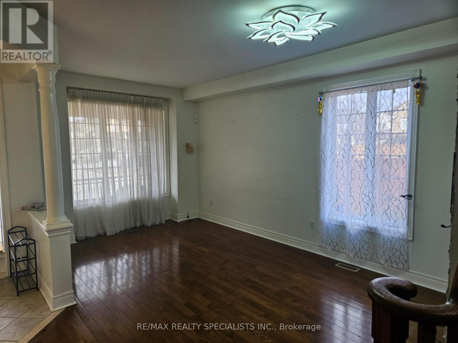 Upper - 3774 Arbourview Terrace, Mississauga, Ontario  L5M 7A8 - Photo 3 - W13596666