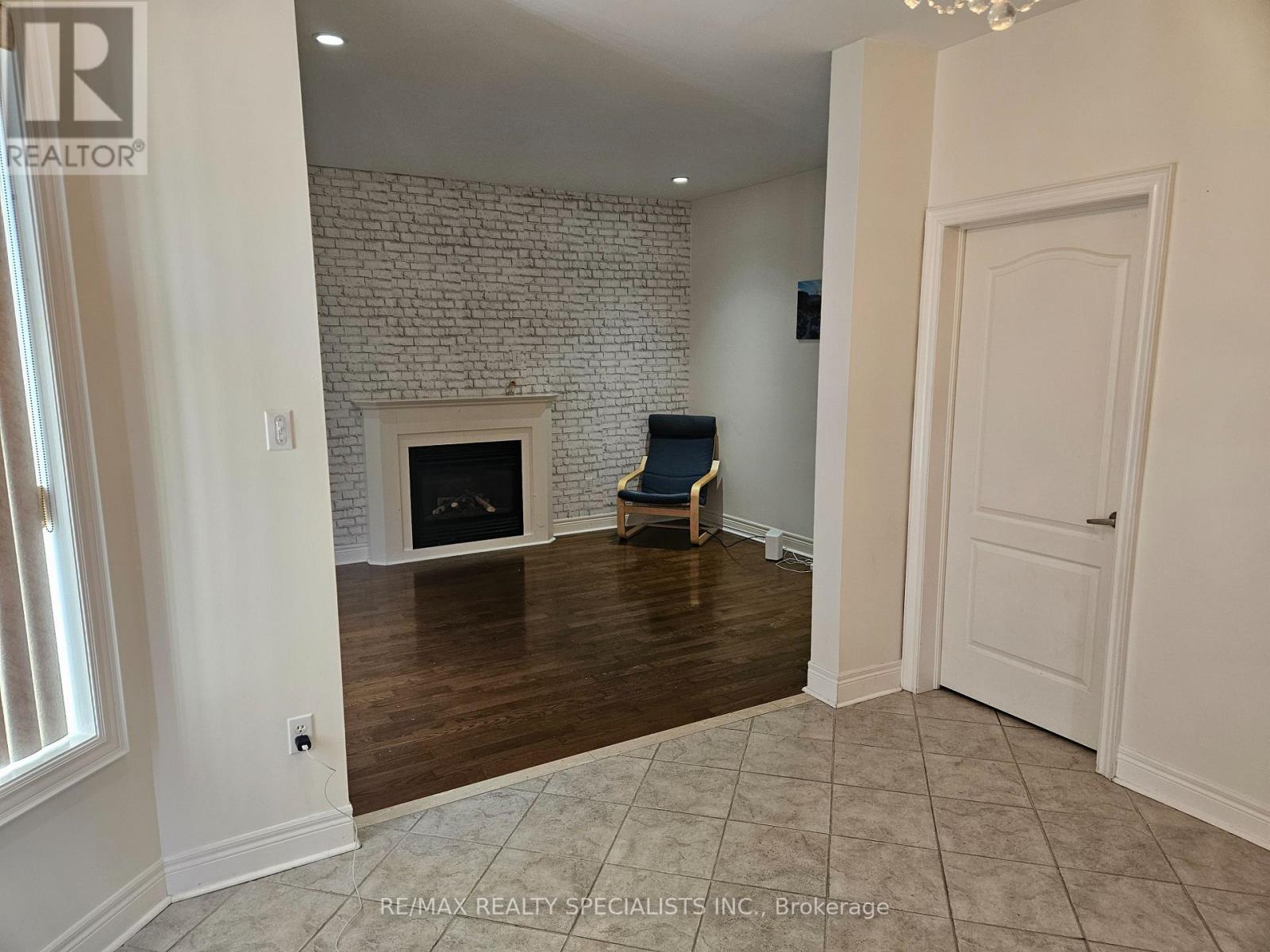 Upper - 3774 Arbourview Terrace, Mississauga, Ontario  L5M 7A8 - Photo 7 - W13596666