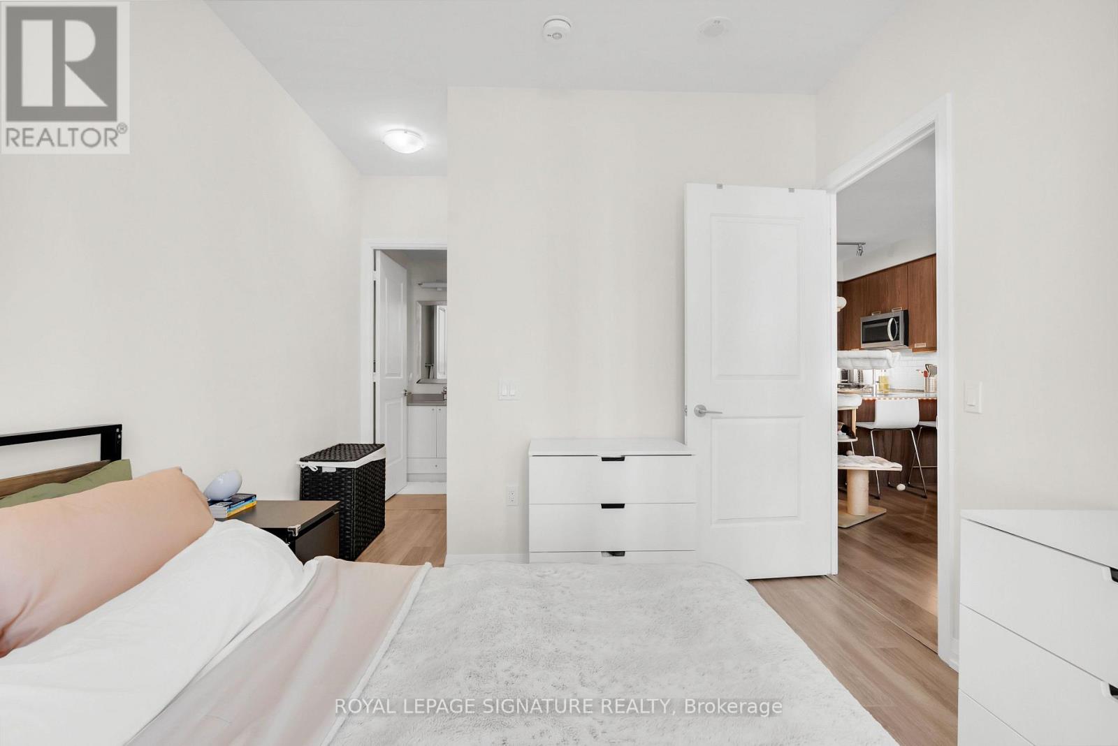 218 - 35 Watergarden Drive, Mississauga, Ontario  L5R 0G8 - Photo 15 - W13596688