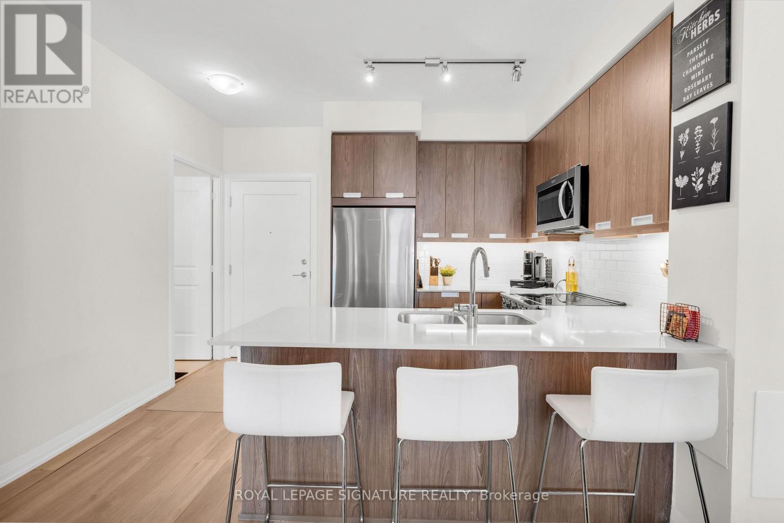 218 - 35 Watergarden Drive, Mississauga, Ontario  L5R 0G8 - Photo 7 - W13596688