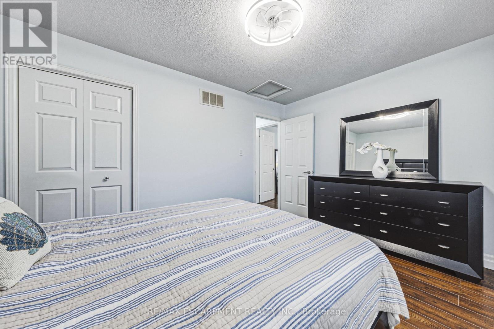 2206 Donald Road, Burlington, Ontario  L7M 3R9 - Photo 20 - W13596722