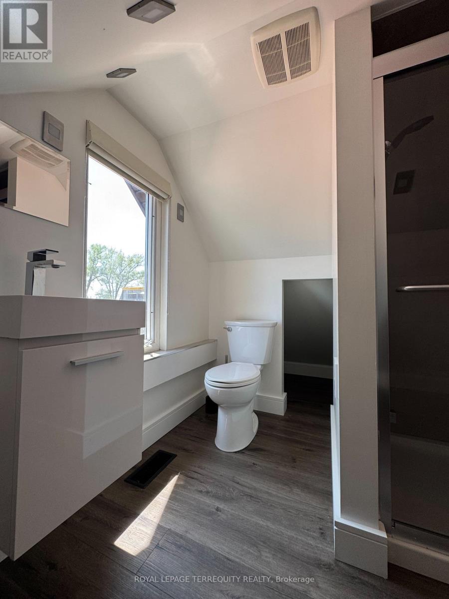 37 White Avenue, Toronto, Ontario  M6N 1S7 - Photo 13 - W13596726