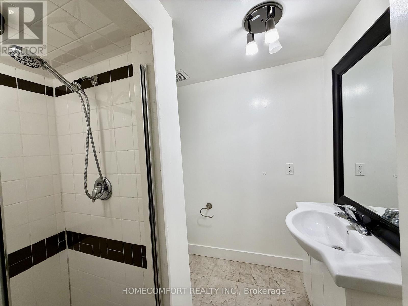 Lower - 178 Rosemount Avenue, Toronto, Ontario  M6H 2M9 - Photo 14 - W13596758